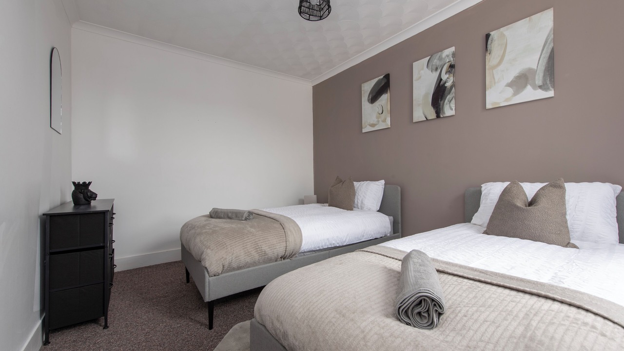 Photo of Bedroom in Wainscot