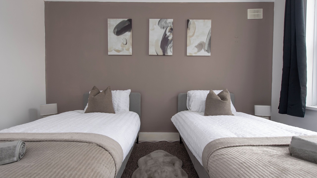 Photo of Bedroom in Wainscot