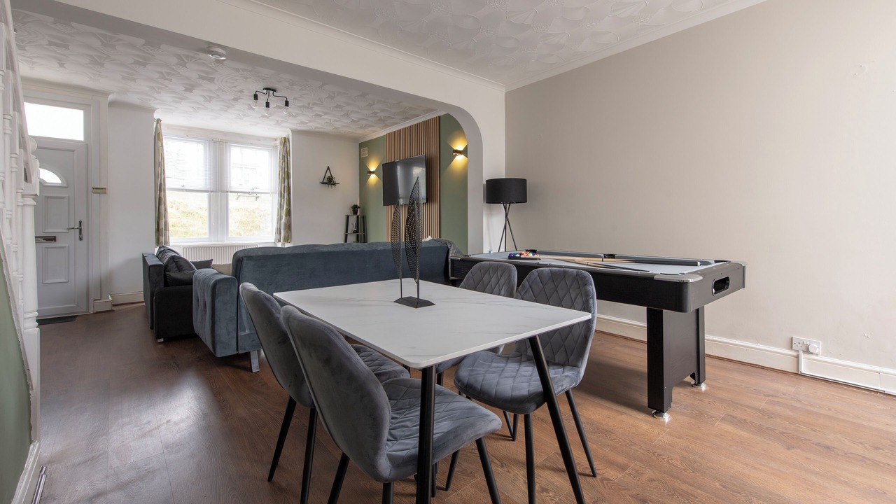 Photo of Bedroom in Wainscot