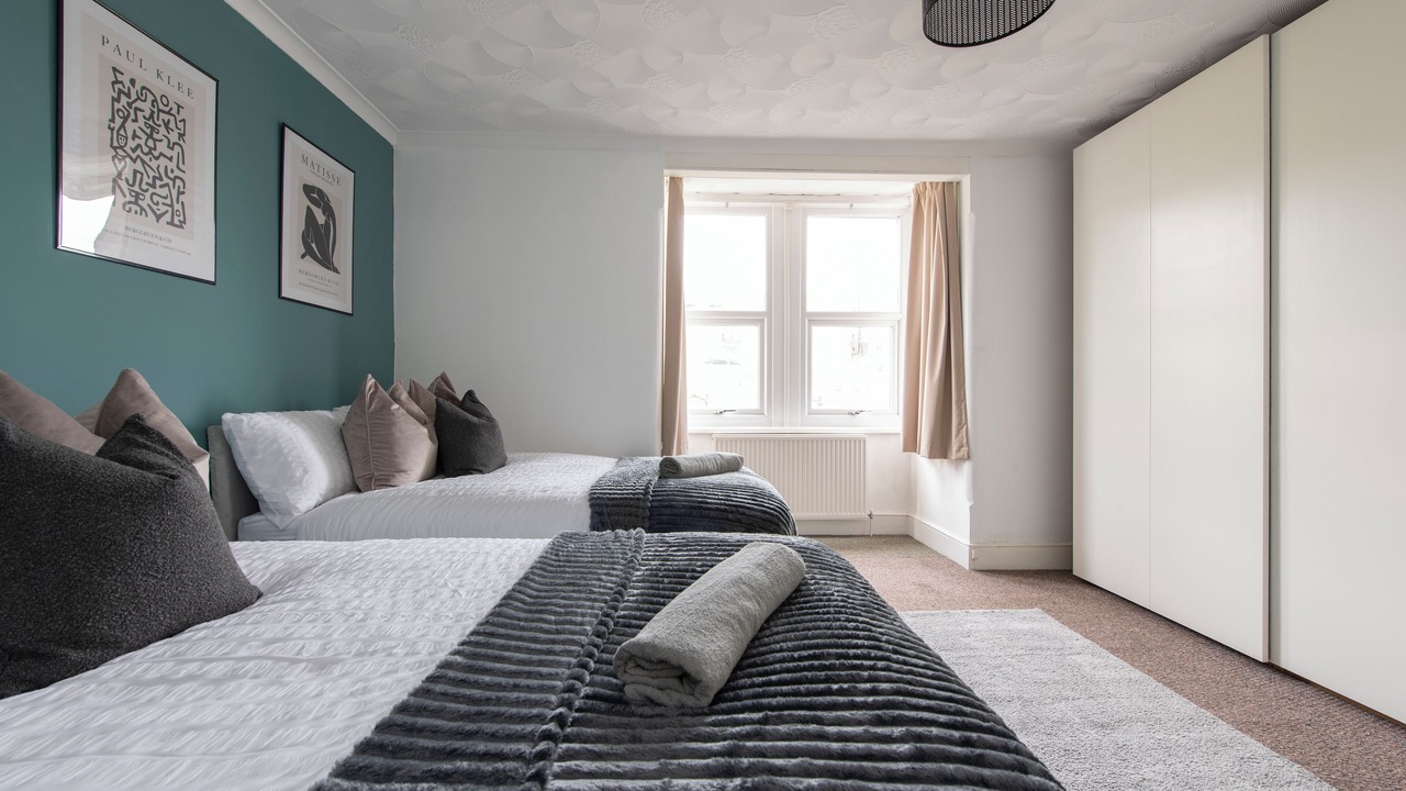 Photo of Bedroom in Wainscot
