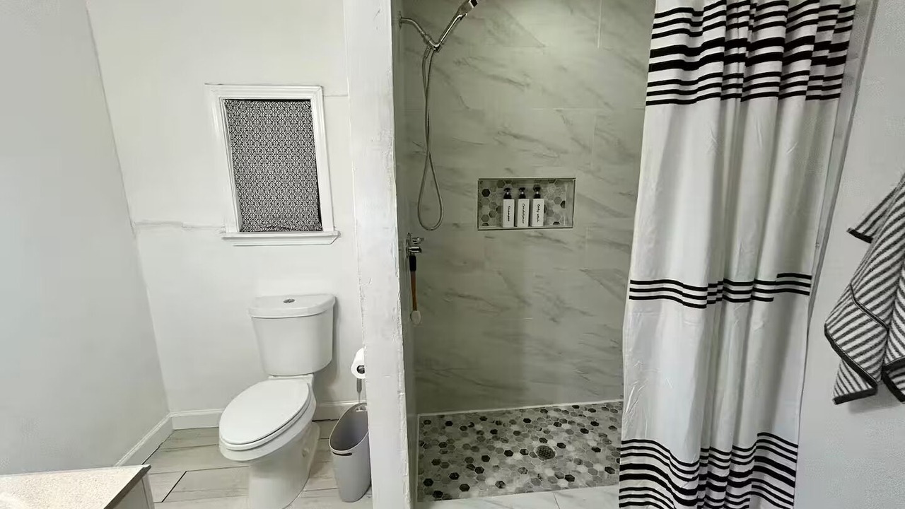 Photo of Bathroom in Pasadena