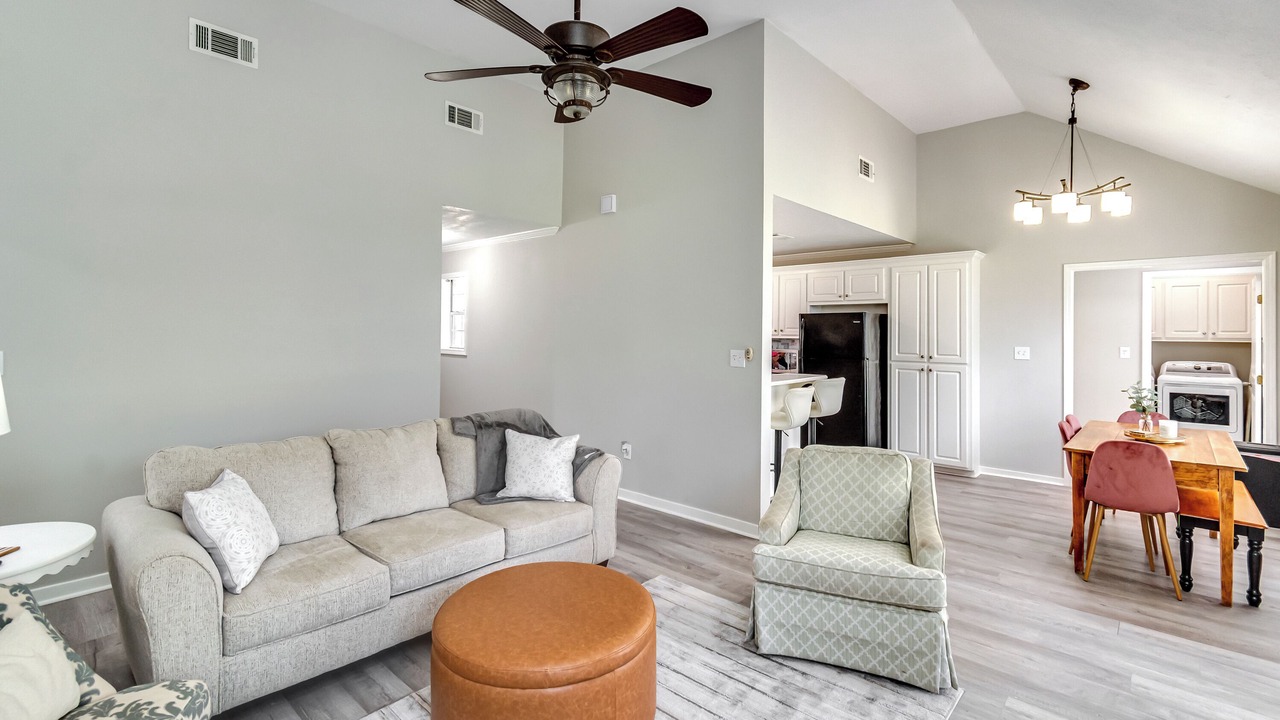 Photo of Livingroom in Flowood