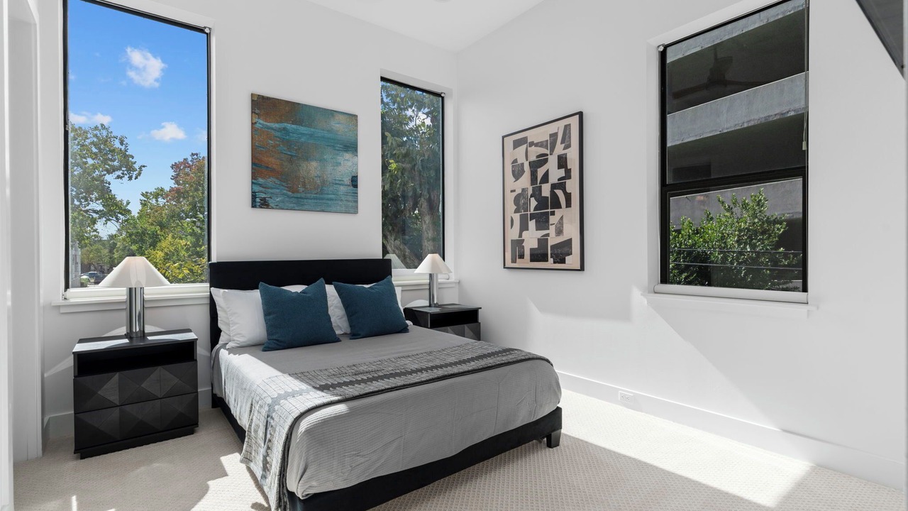 Photo of Bedroom in Greenway Plaza-Upper Kirby
