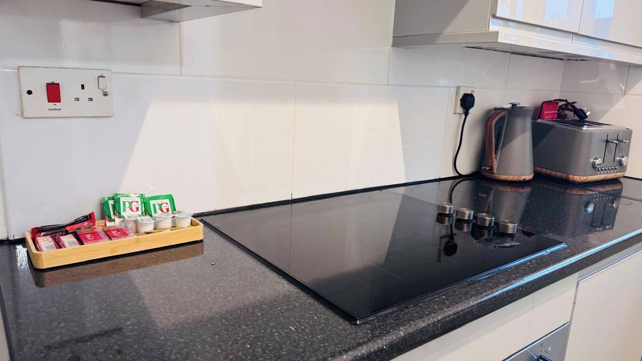 Photo of Others in West Thurrock