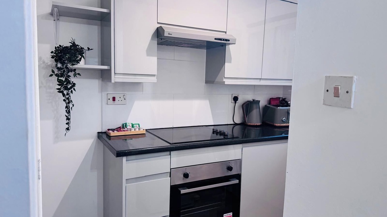 Photo of Others in West Thurrock