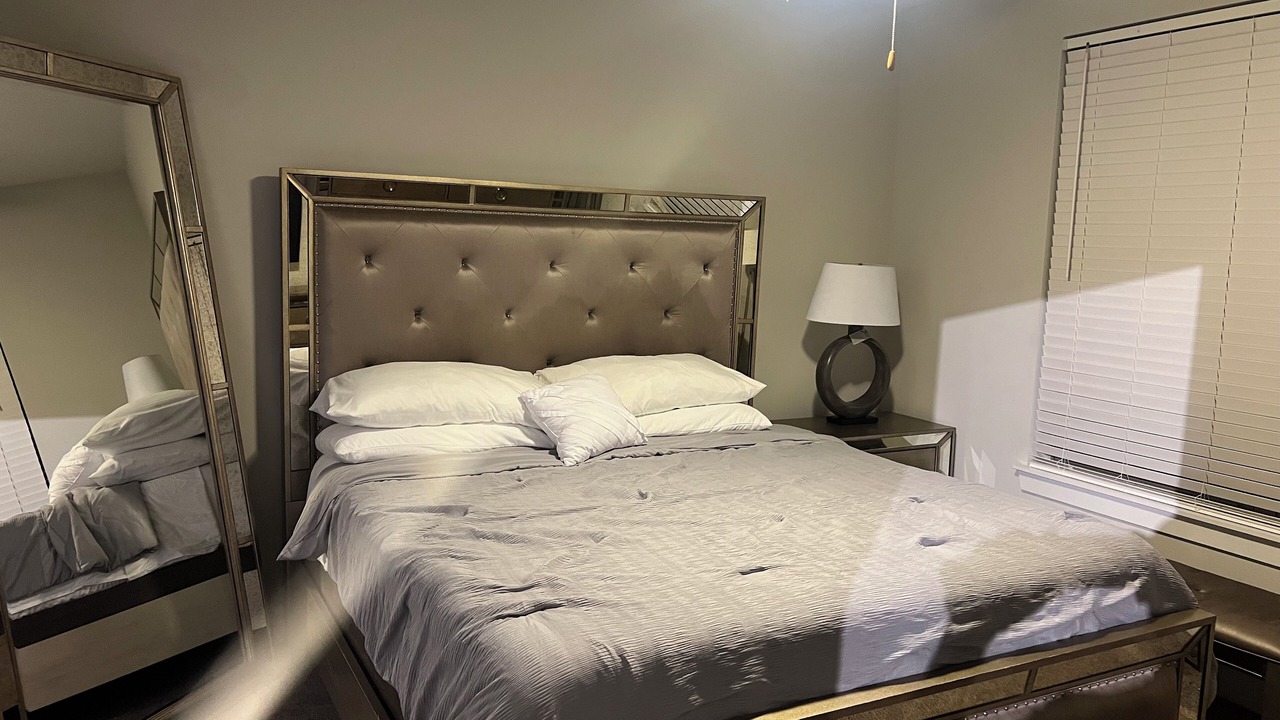 Photo of Bedroom in Villa Heights