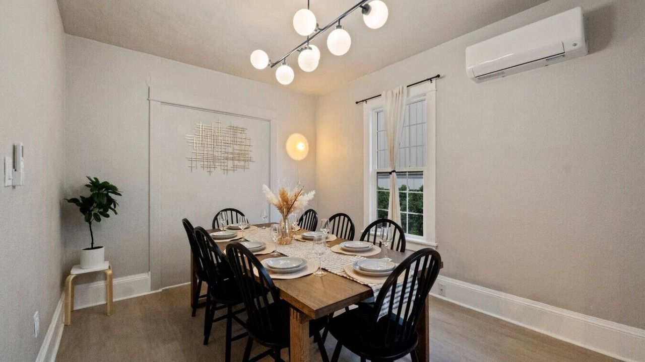 Photo of Others in University District