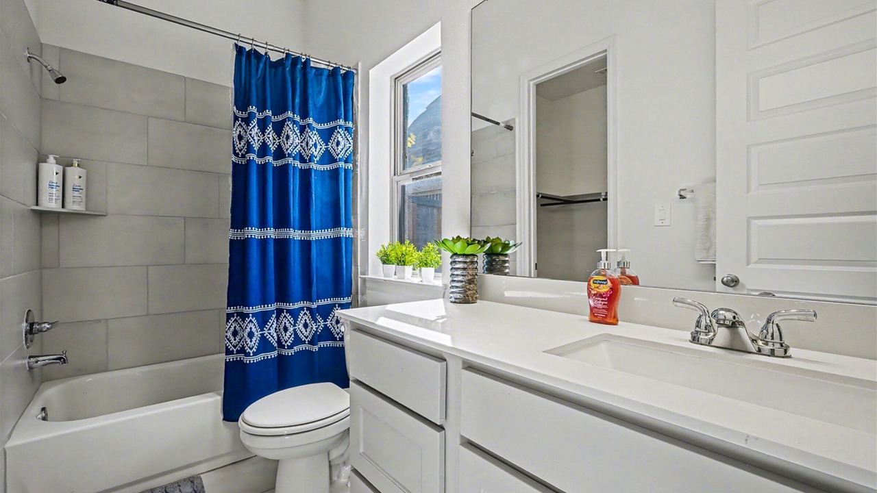 Photo of Bathroom in Manvel