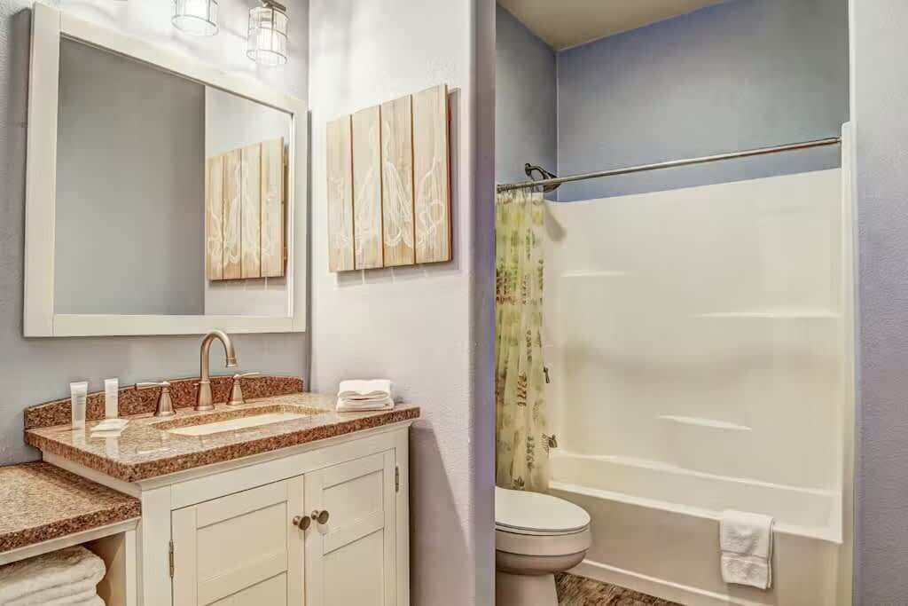 Photo of Bathroom in North Beach