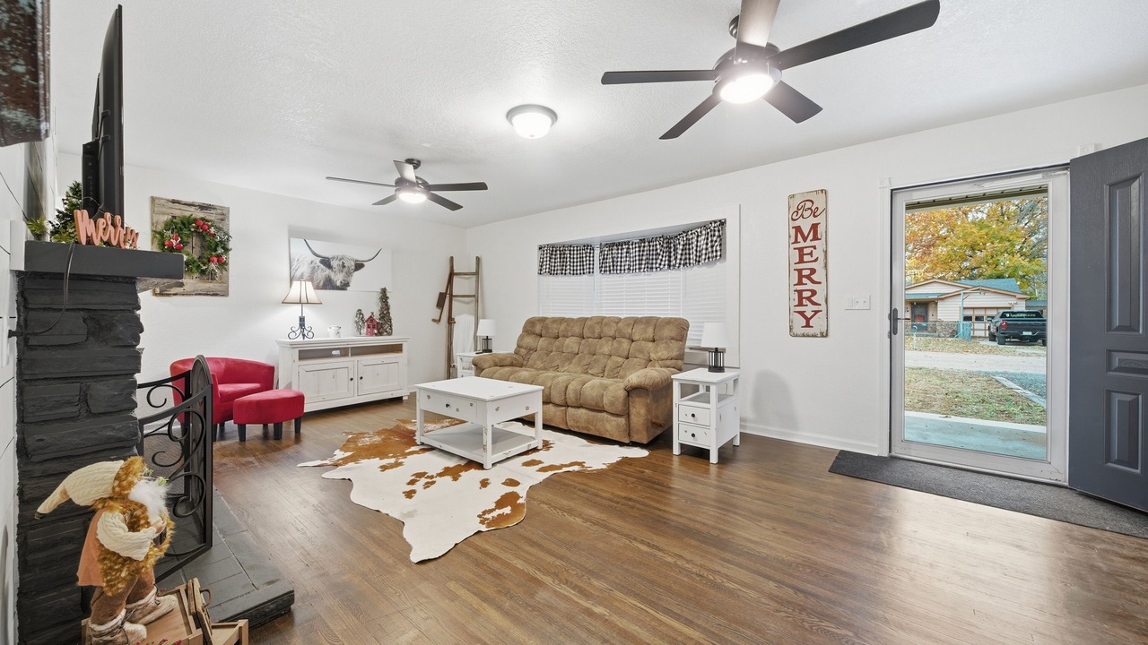 Photo of Livingroom in Wichita
