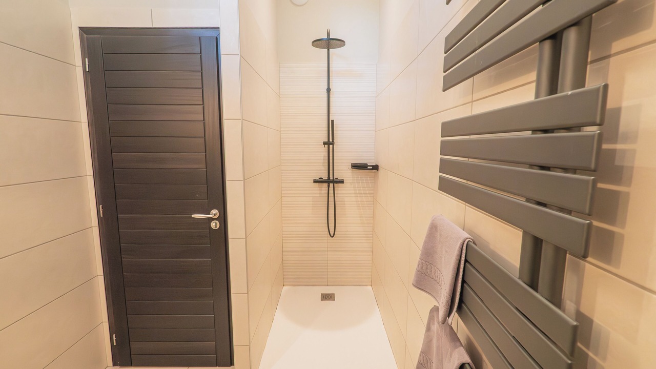 Photo of Bathroom in Saint-Affrique