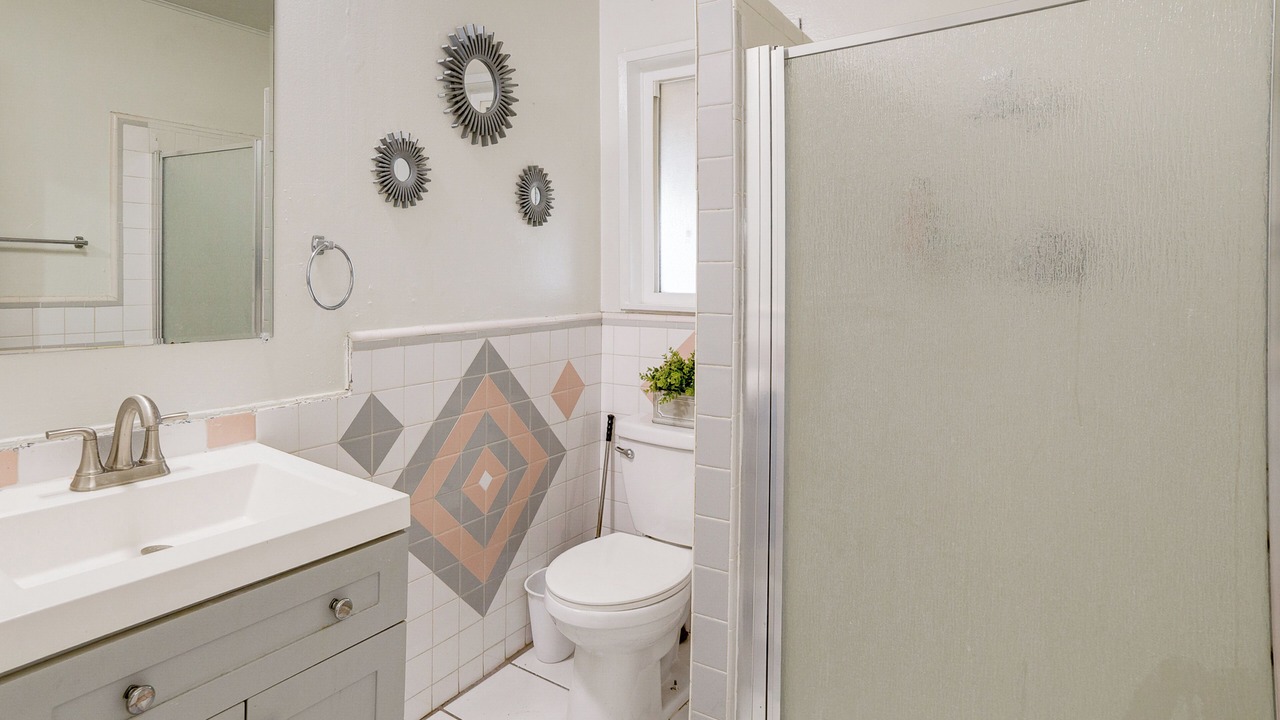Photo of Bathroom in Rialto