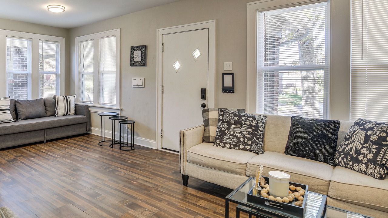 Photo of Livingroom in University City