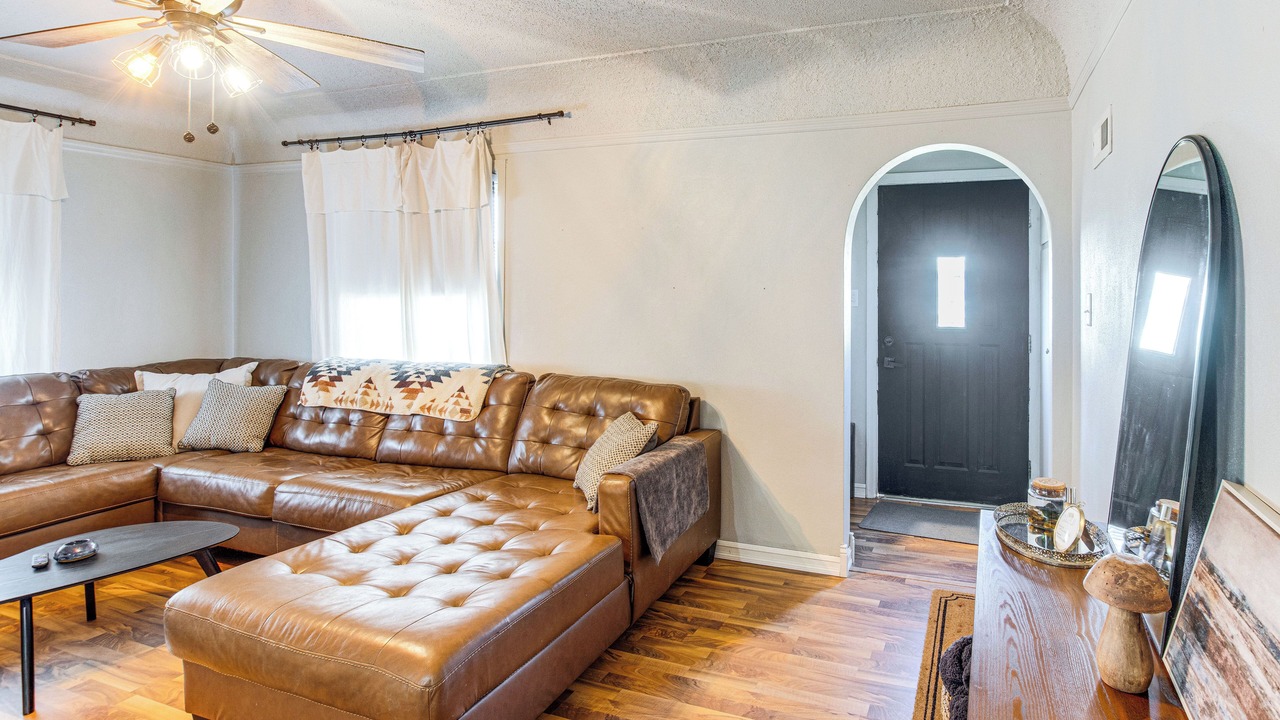 Photo of Livingroom in Waterloo