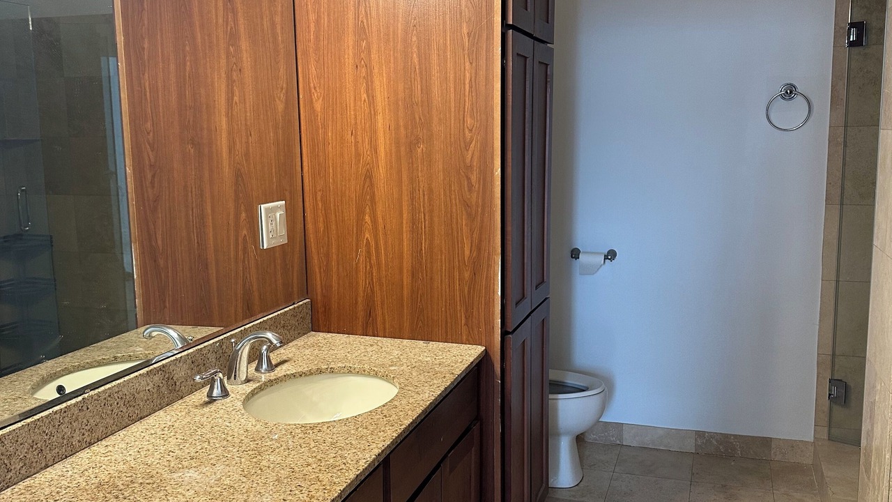 Photo of Bathroom in North Kenwood