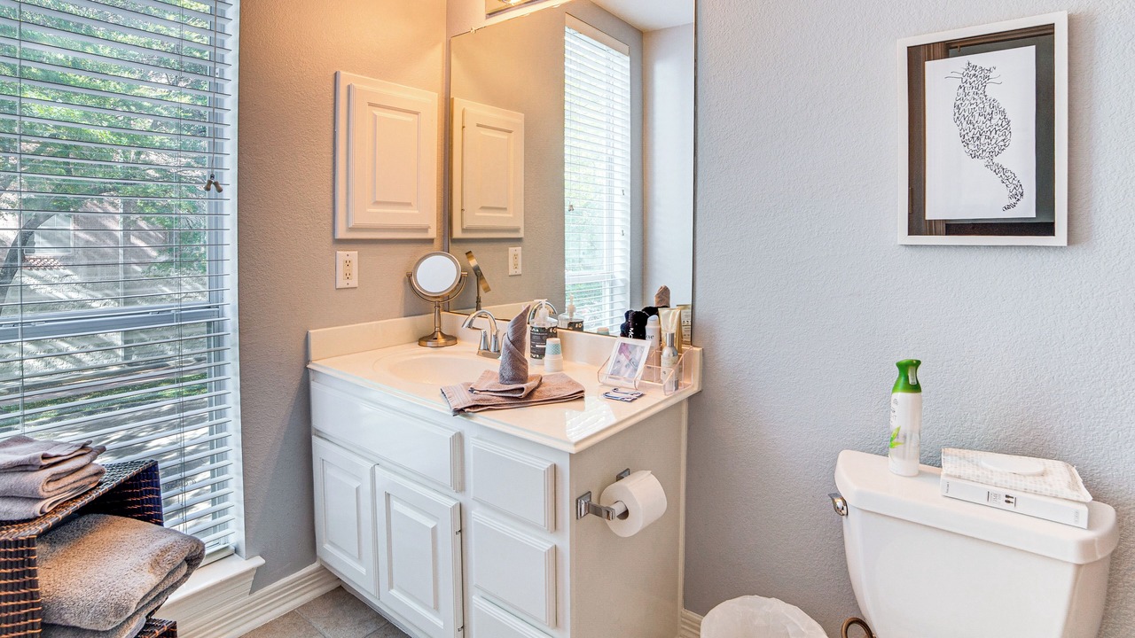 Photo of Bathroom in Uptown