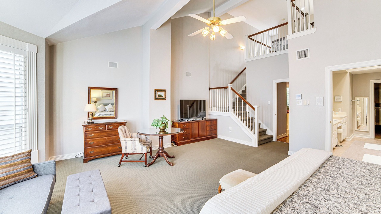 Photo of Livingroom in Uptown
