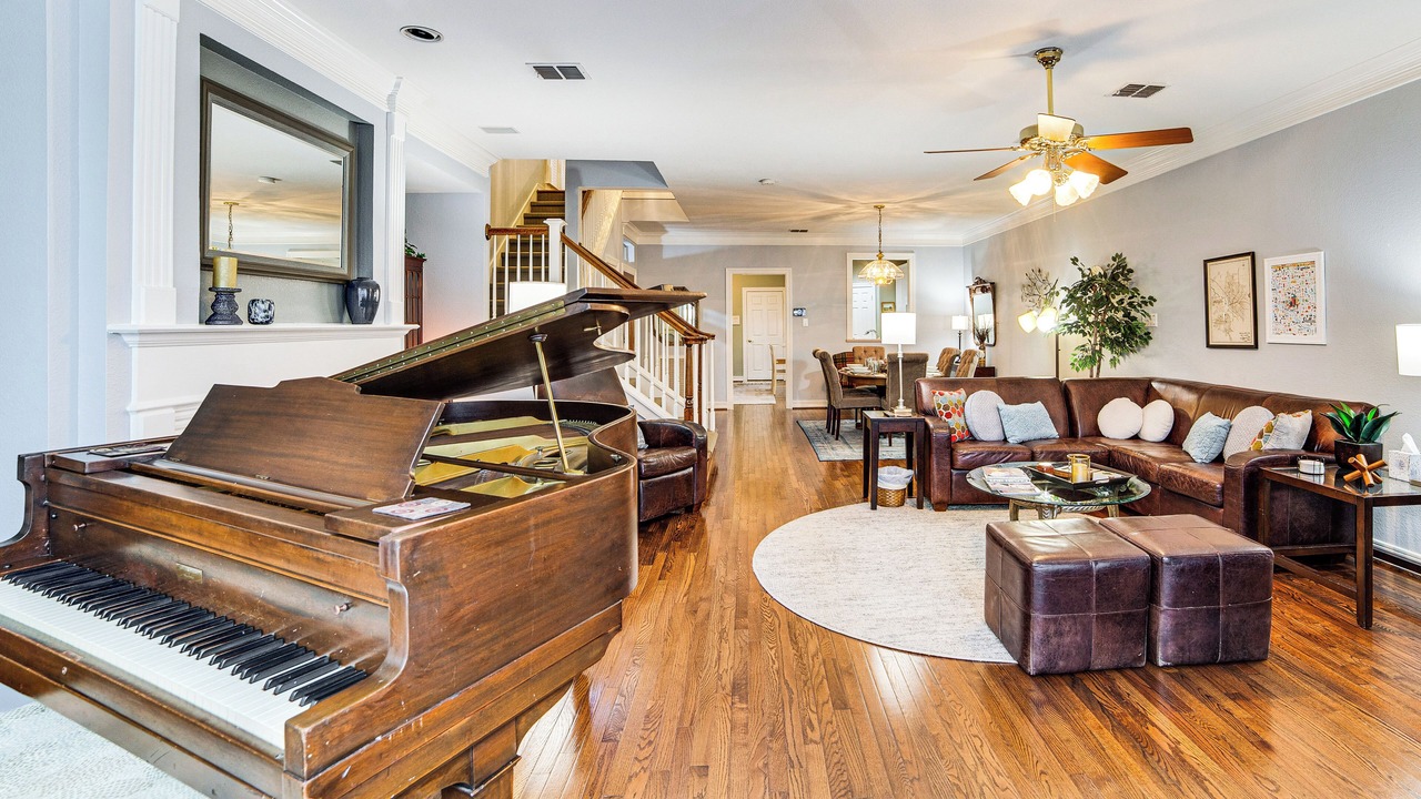 Photo of Livingroom in Uptown
