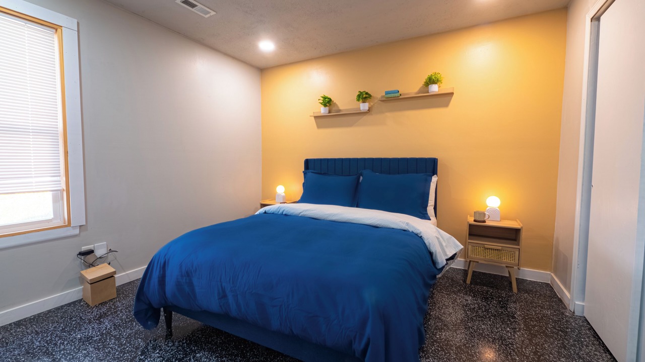 Photo of Bedroom in Lawrence