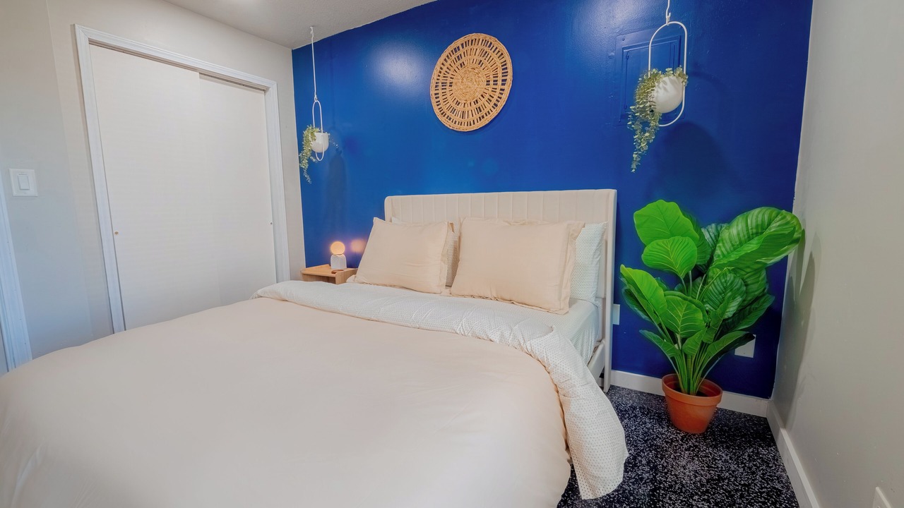Photo of Bedroom in Lawrence