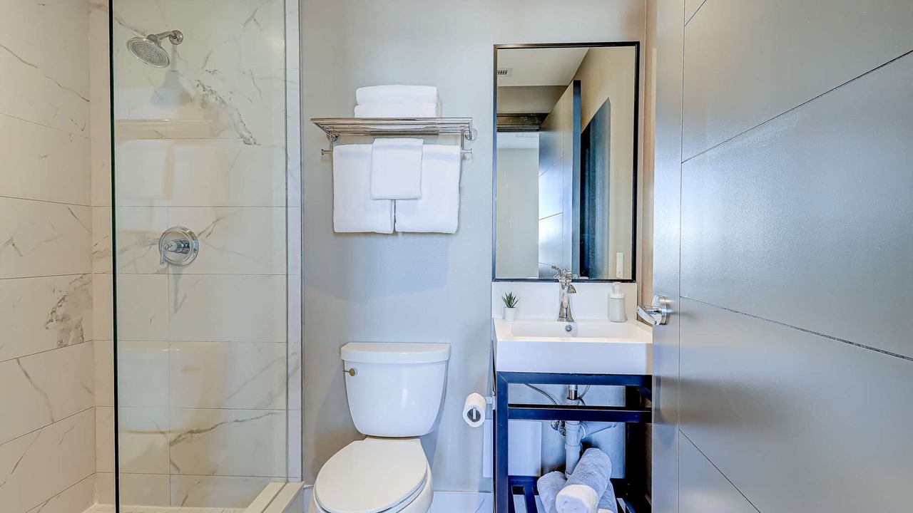 Photo of Bathroom in Northeast Mississauga