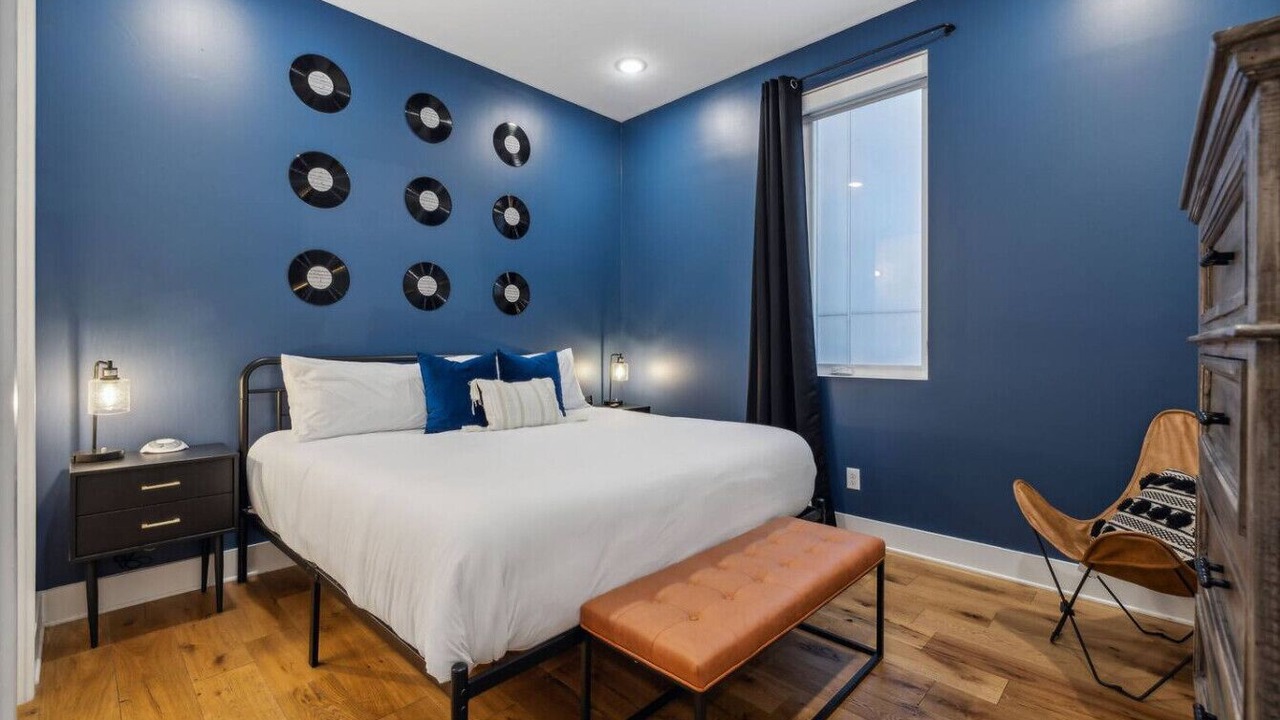 Photo of Bedroom in Inglewood
