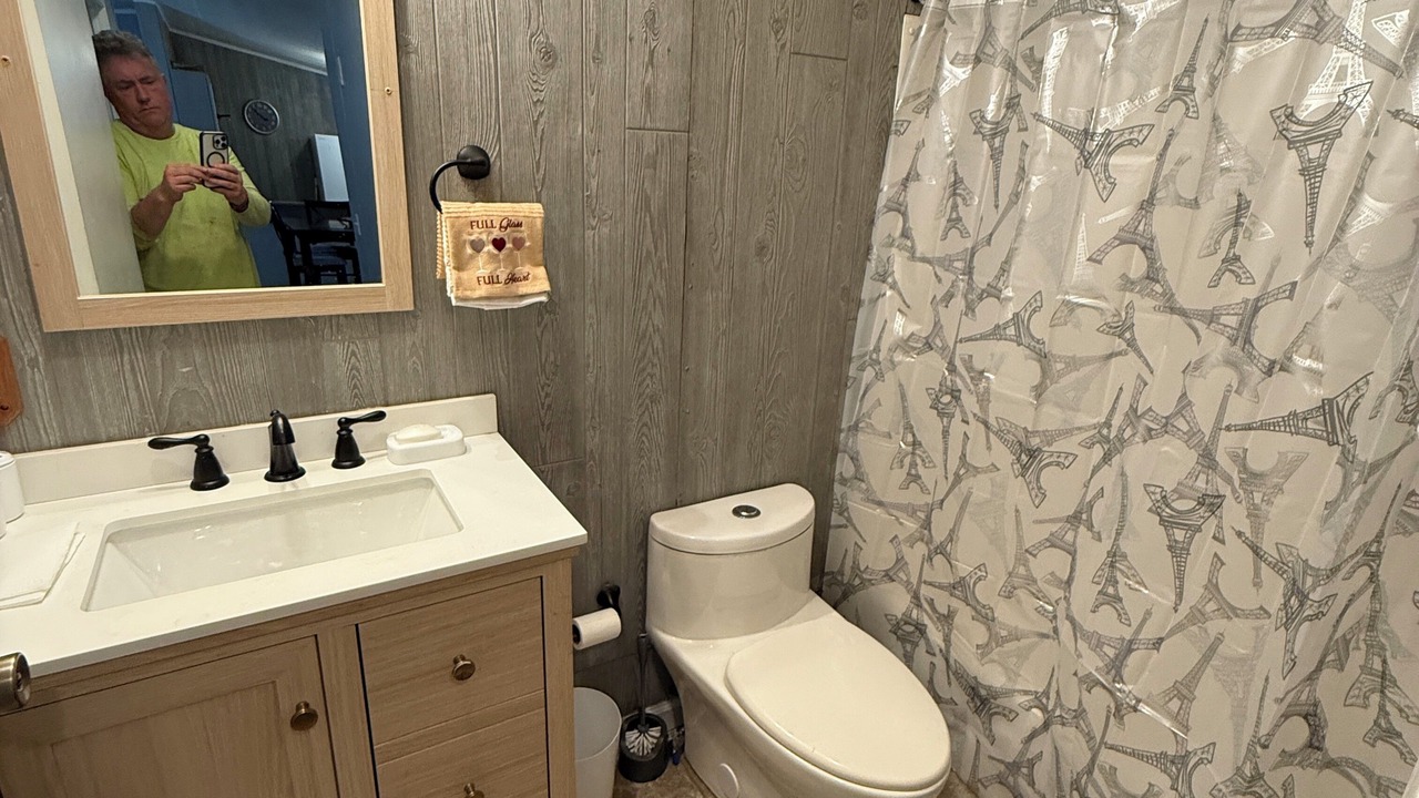 Photo of Bathroom in Blossvale