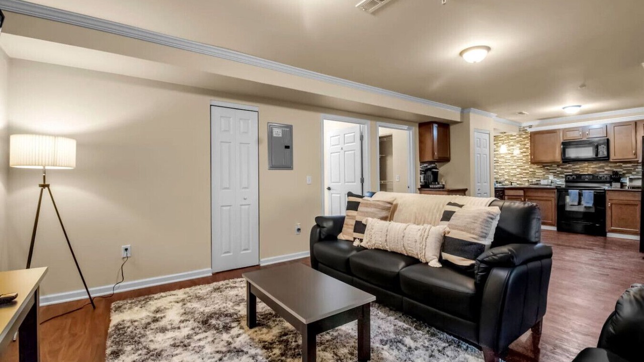 Photo of Livingroom in Amherst