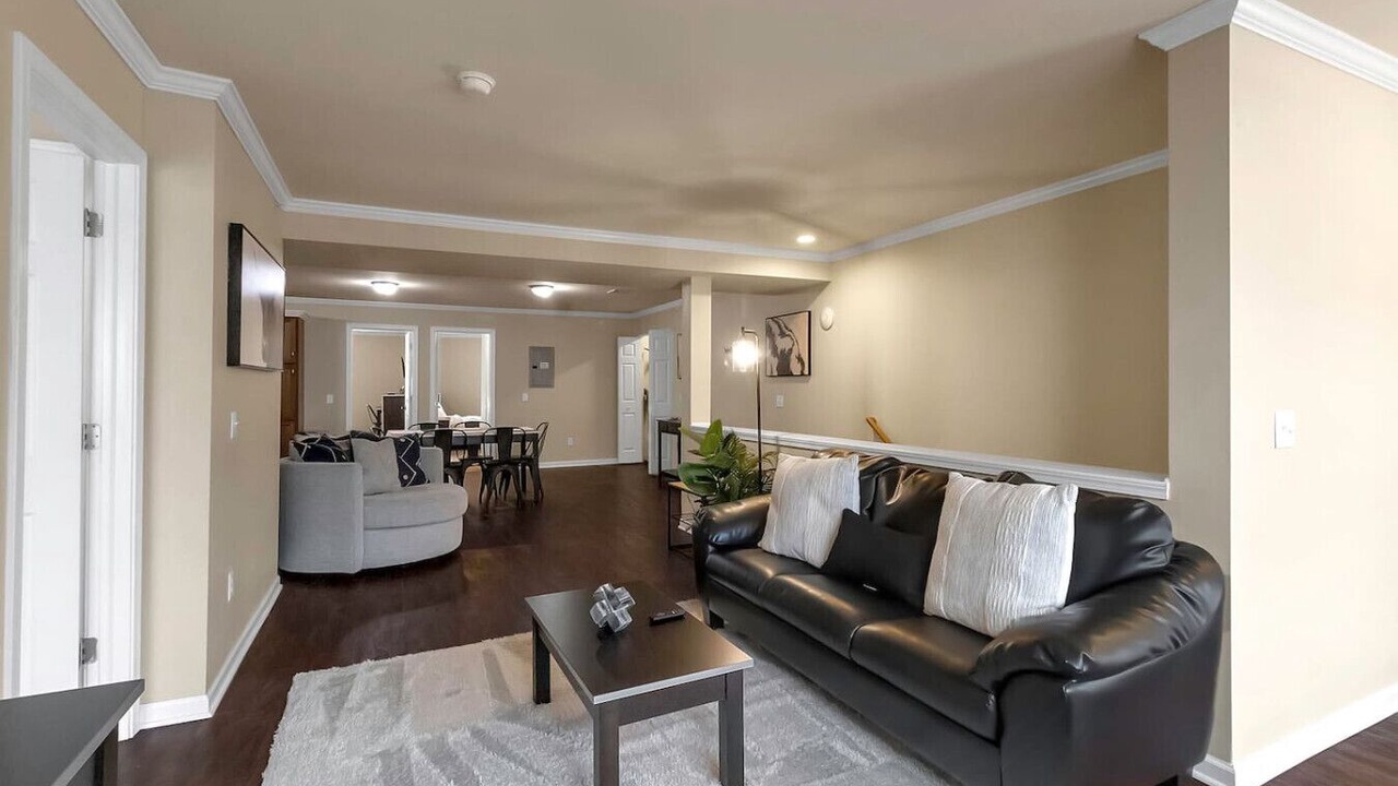 Photo of Livingroom in Amherst