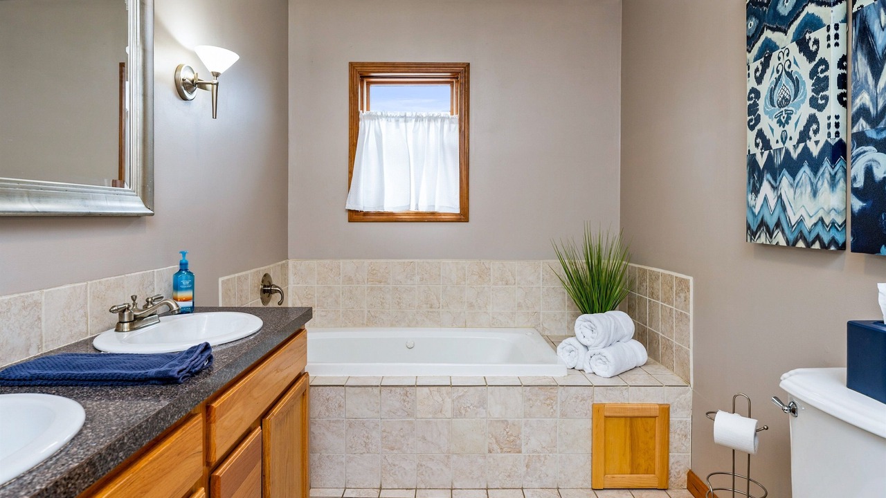 Photo of Bathroom in Cayuga