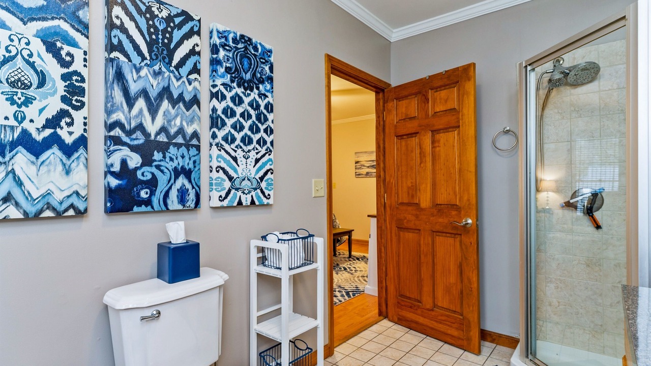 Photo of Bathroom in Cayuga