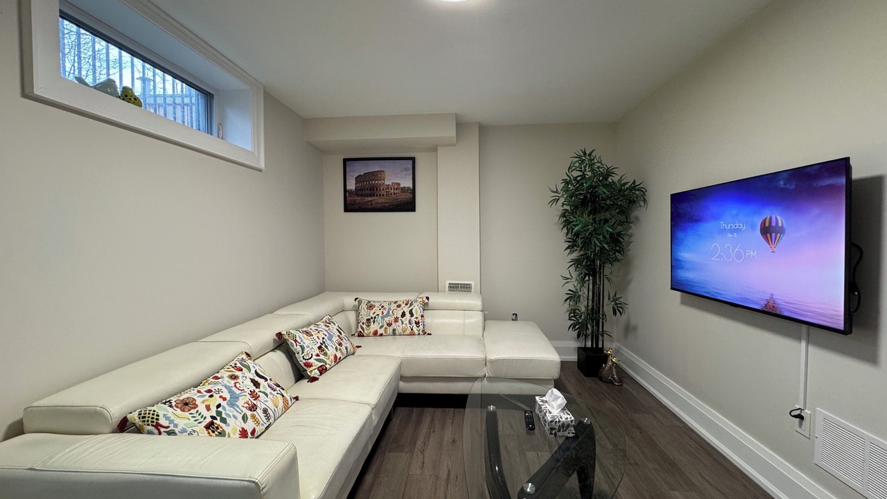 Photo of Livingroom in Scarborough
