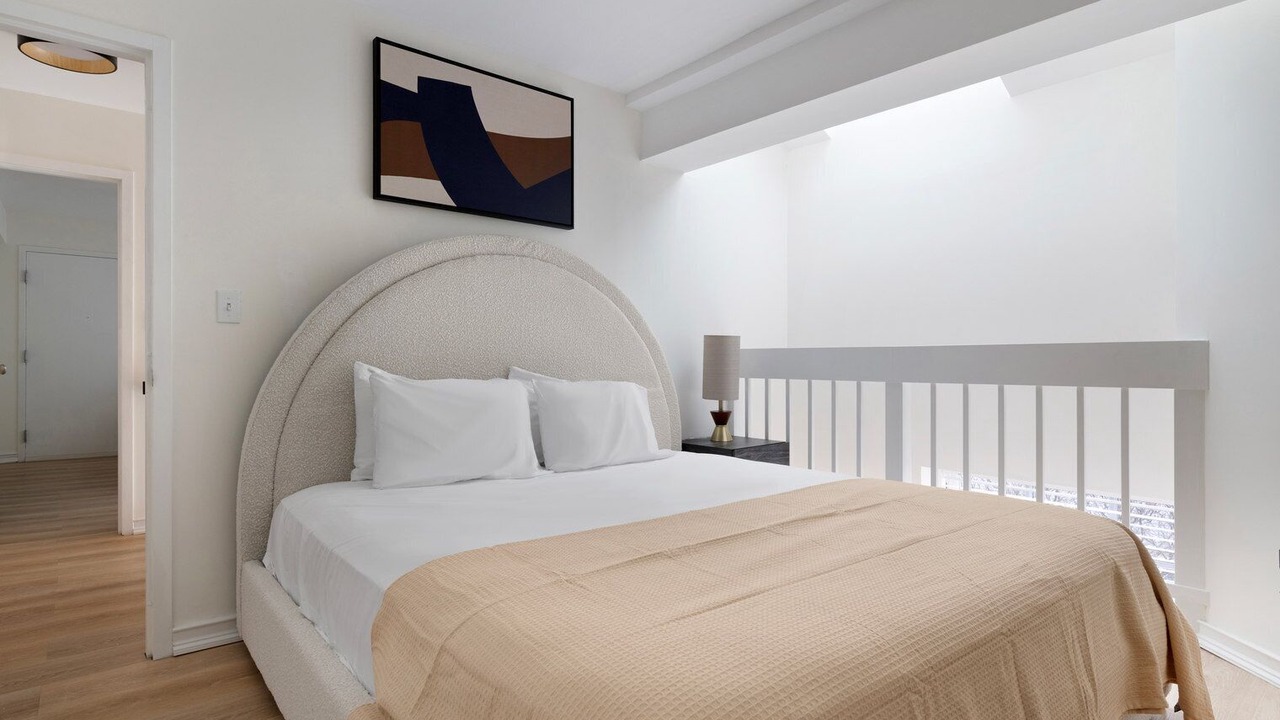 Photo of Bedroom in Thompson Square - Bunker Hill