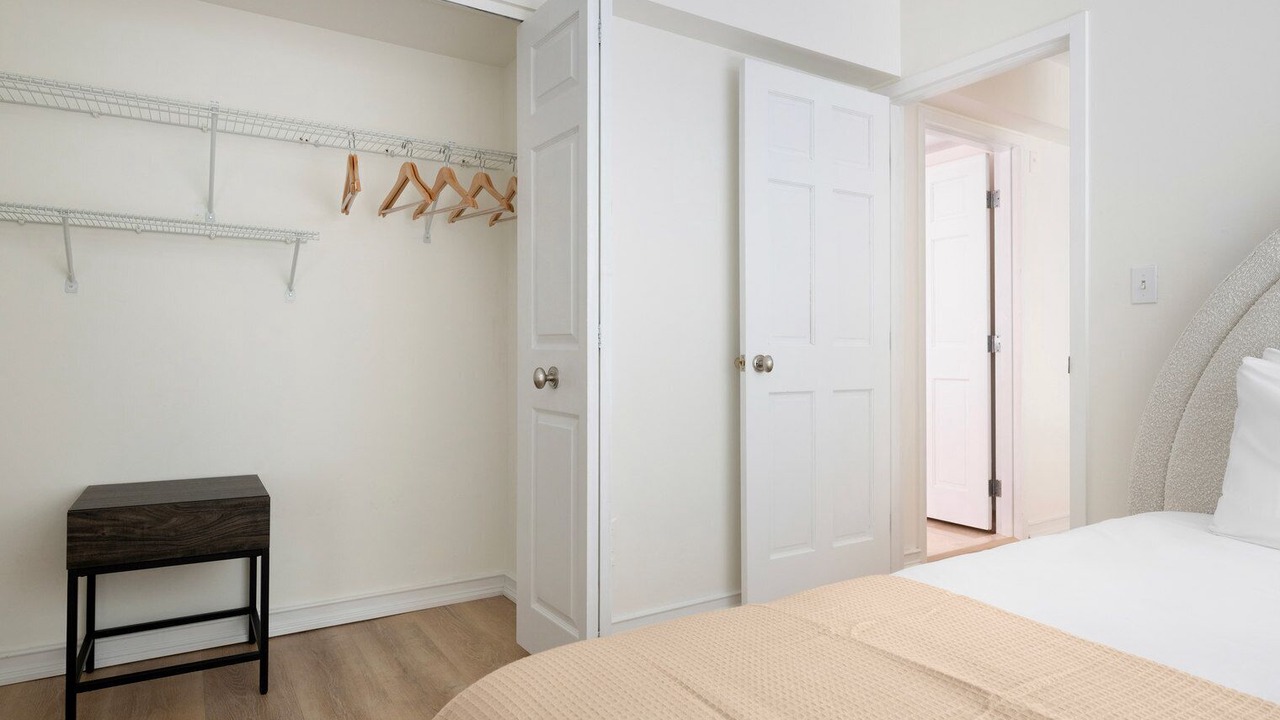 Photo of Bedroom in Thompson Square - Bunker Hill