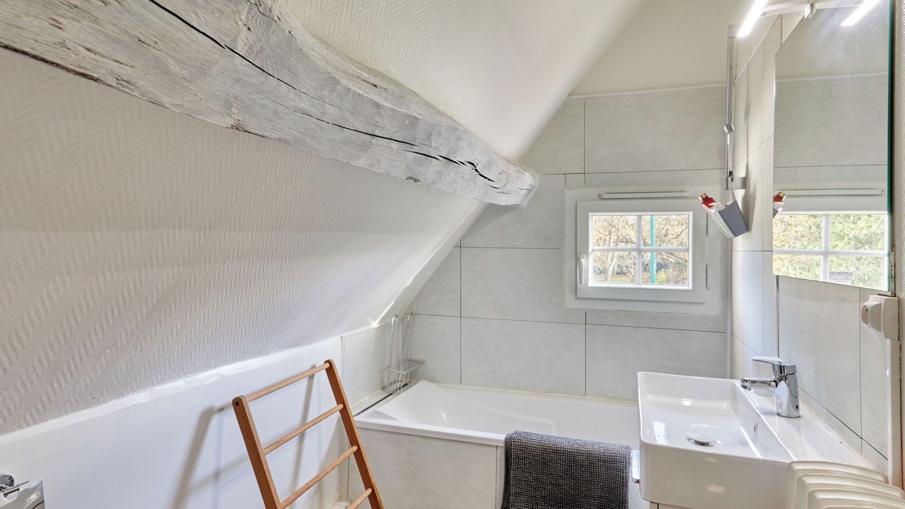 Photo of Bathroom in Normanville