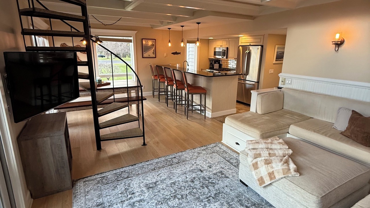 Photo of Livingroom in Boyne City