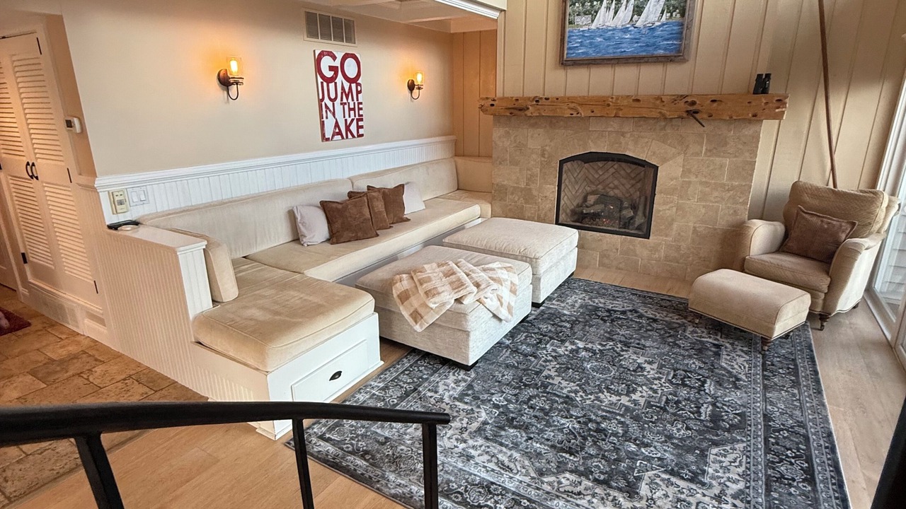 Photo of Livingroom in Boyne City