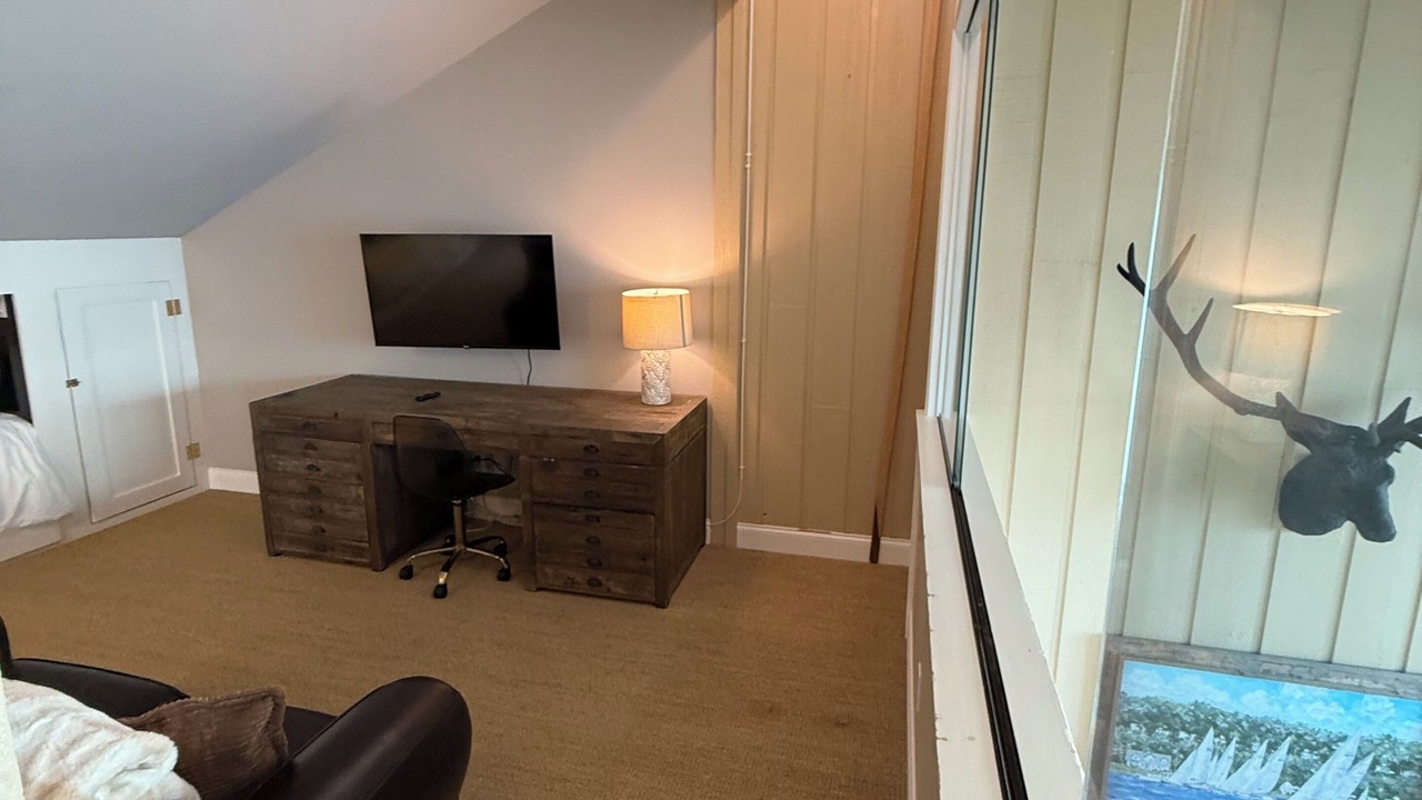Photo of Livingroom in Boyne City