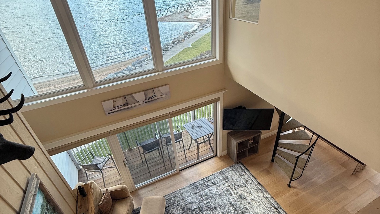 Photo of Livingroom in Boyne City