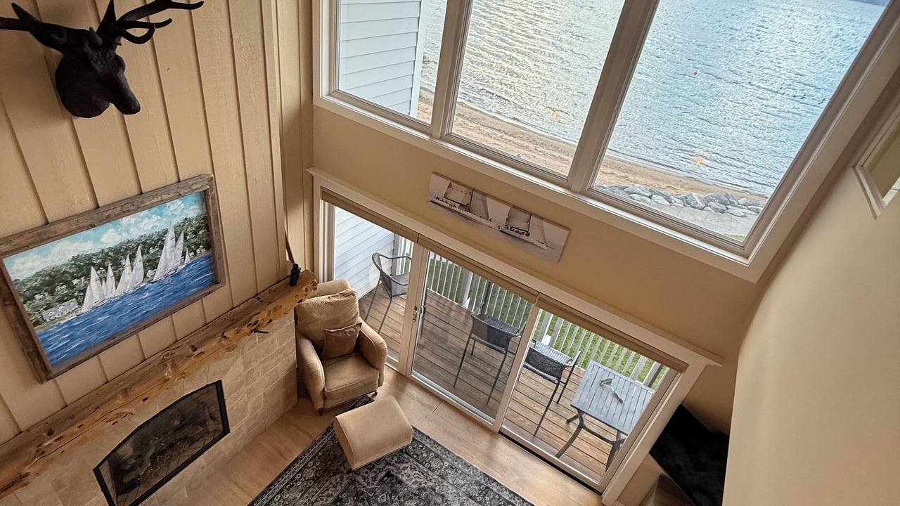 Photo of Livingroom in Boyne City