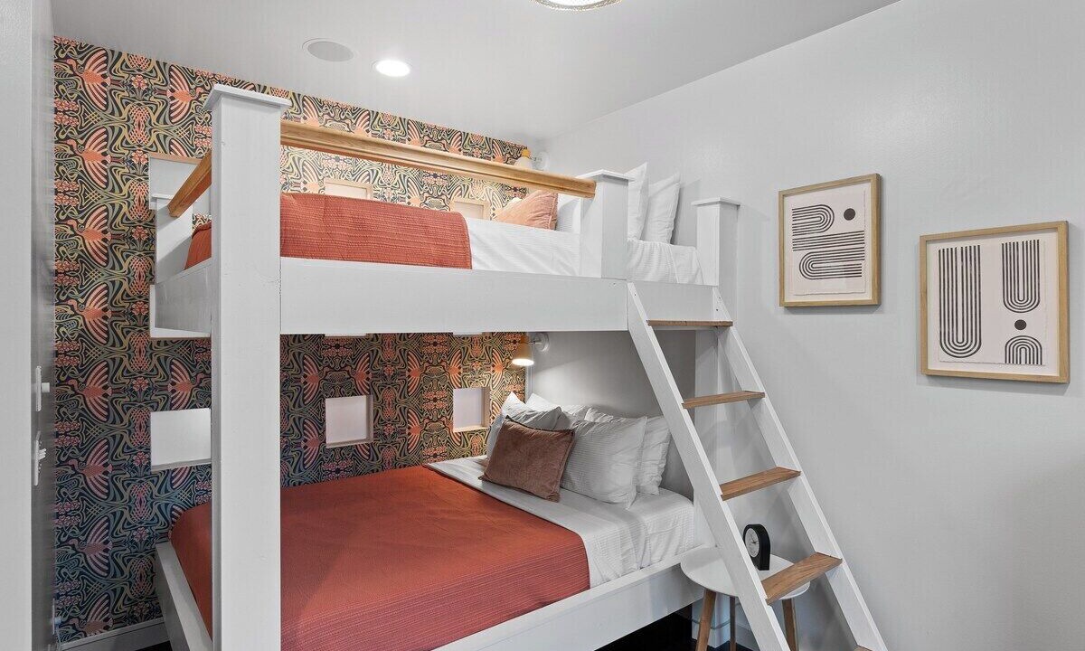 Photo of Bedroom in Cherry Street