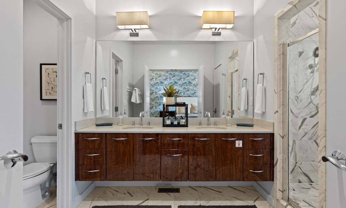 Photo of Bathroom in Cherry Street