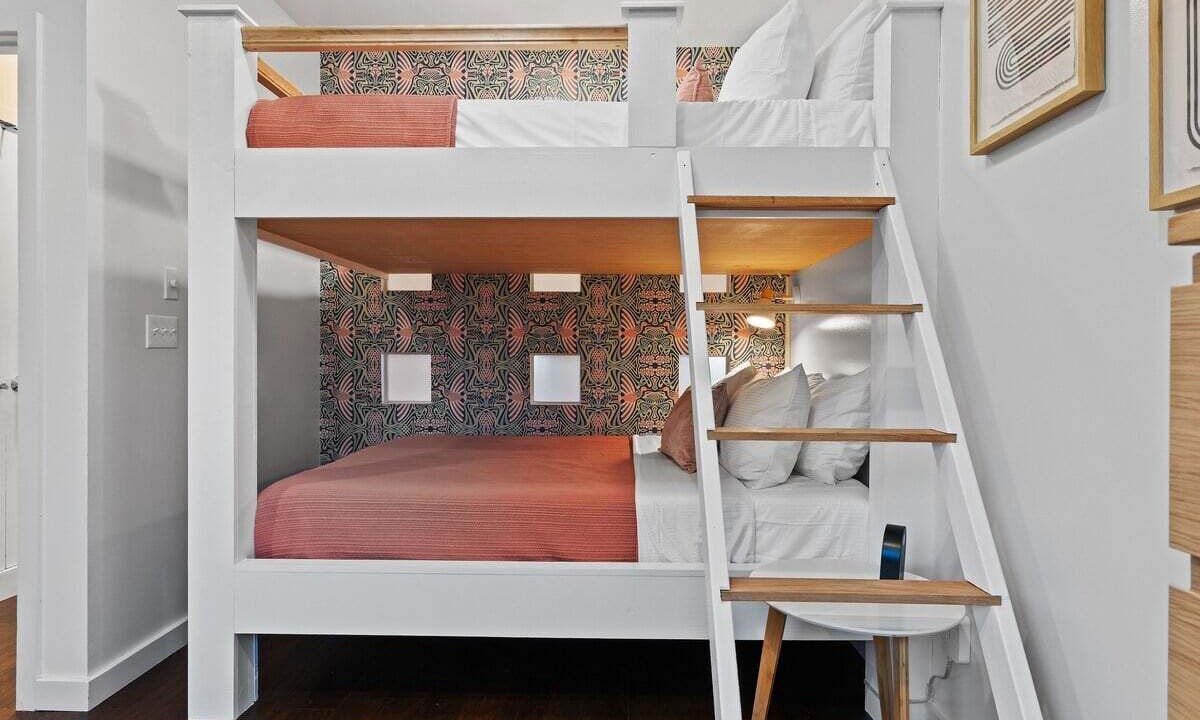 Photo of Bedroom in Cherry Street