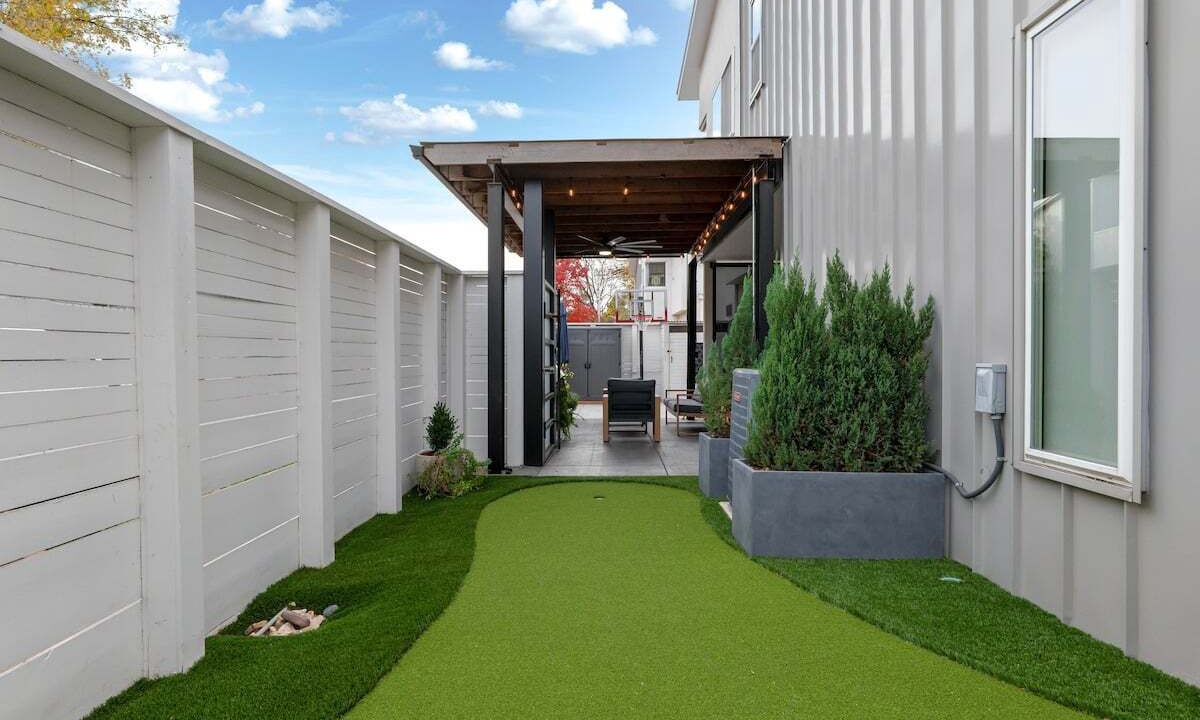 Photo of Outdoor in Cherry Street