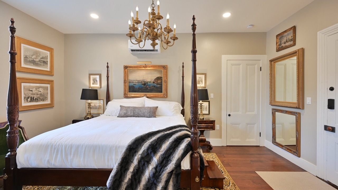 Photo of Bedroom in Natchez