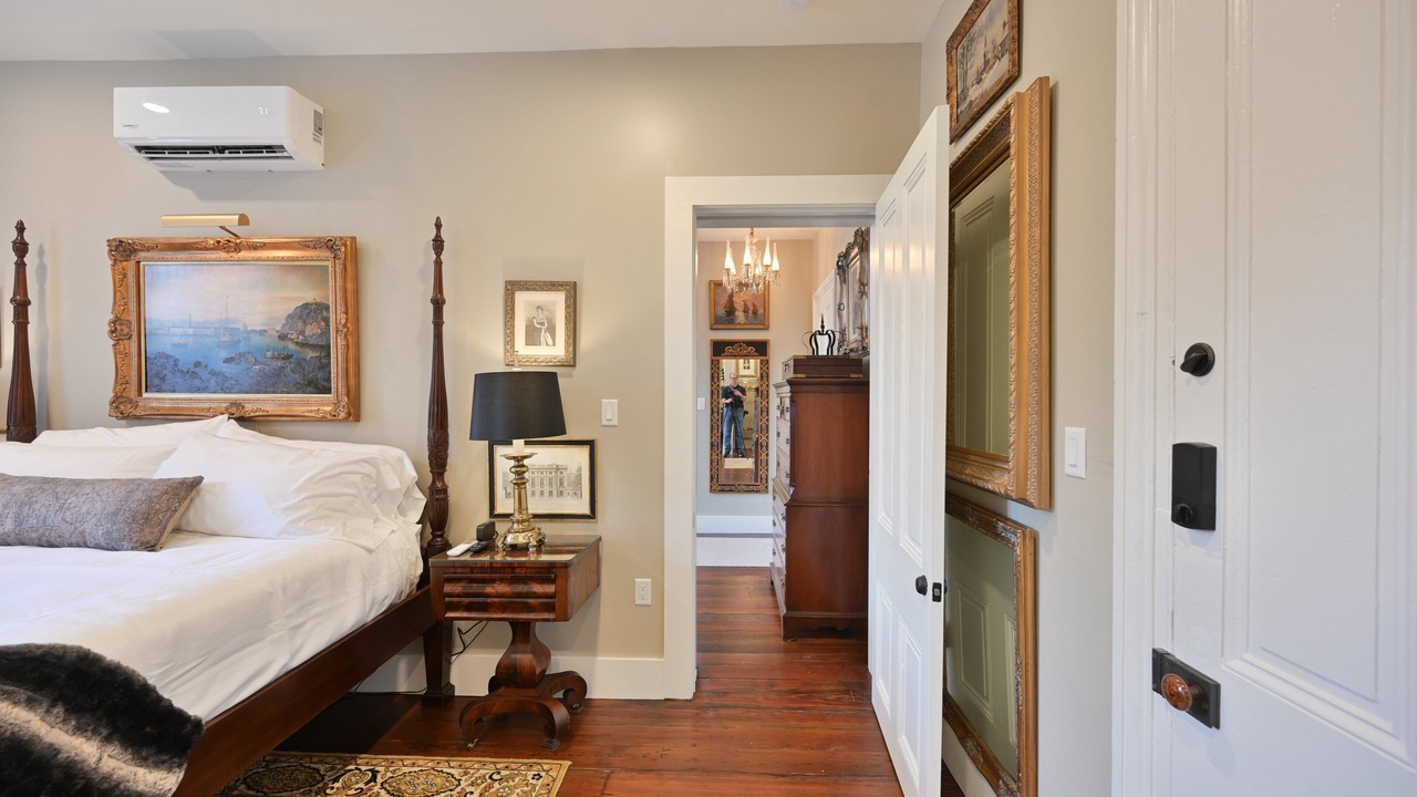Photo of Bedroom in Natchez