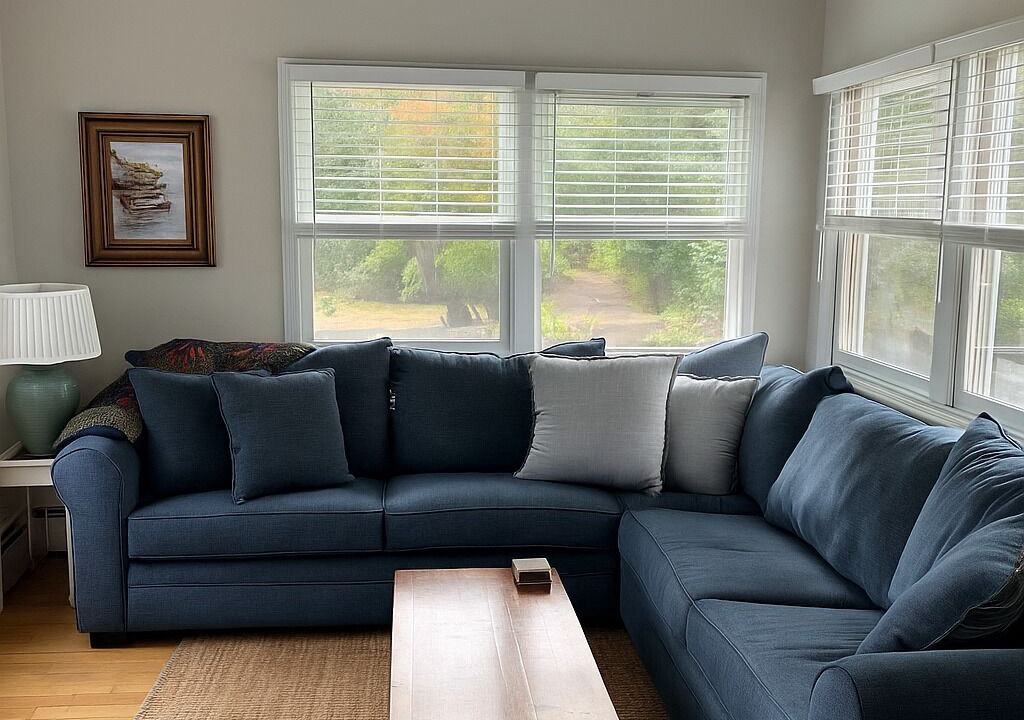 Photo of Livingroom in Gloucester