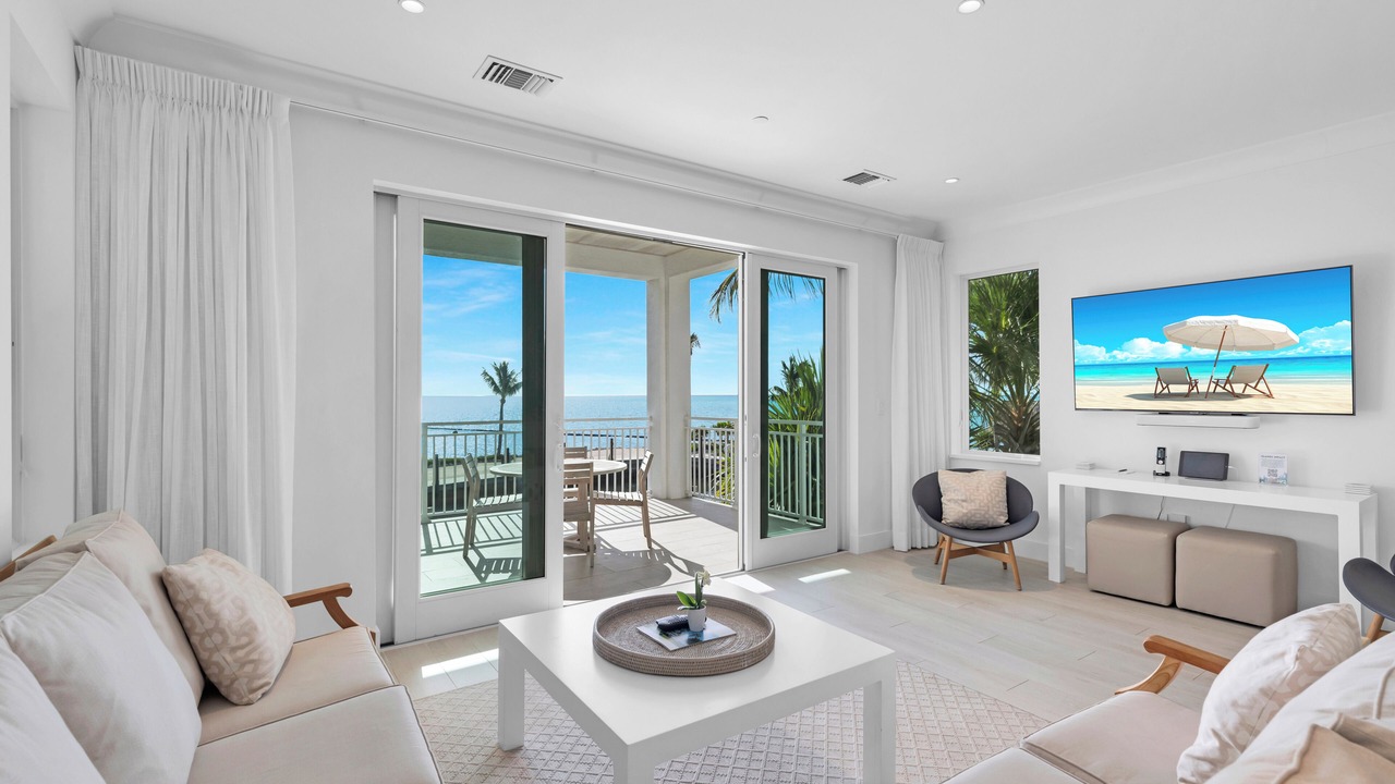 Photo of Livingroom in Islamorada