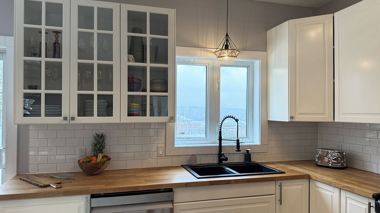 Photo of Kitchen in Prevost