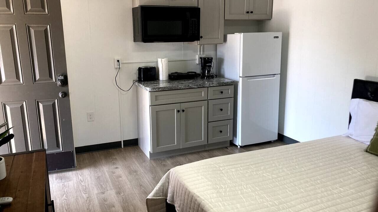 Photo of Bedroom in Akron